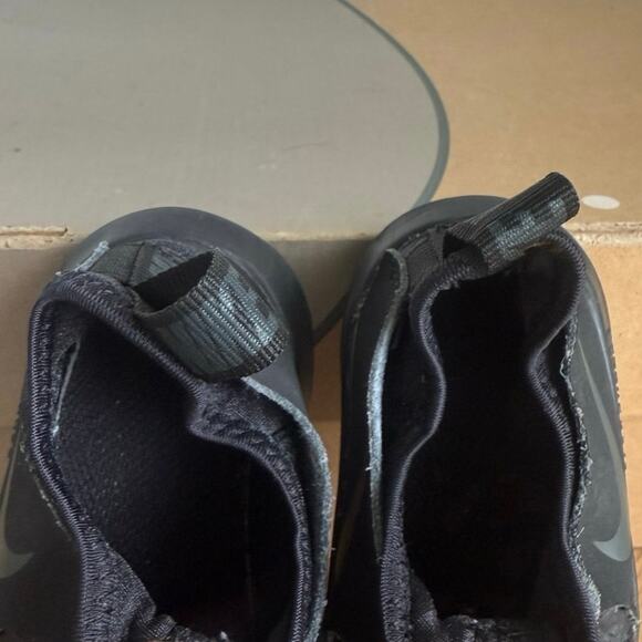 Nike Flexrunner Triple Black Toddler Sneakers - SZ 5 C - Picture 8 of 8
